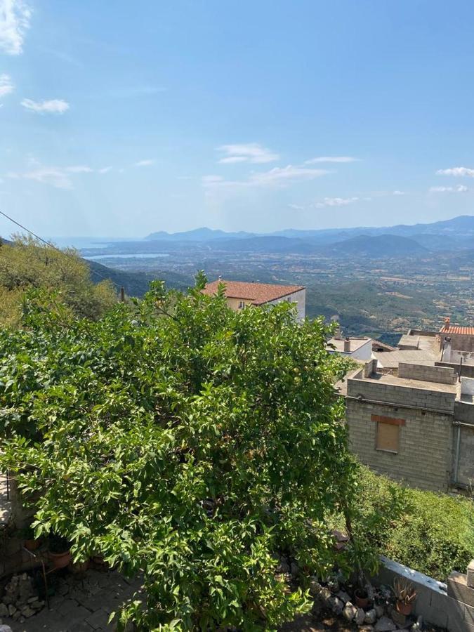 Steddueoro Bed & Breakfast Baunei Bagian luar foto
