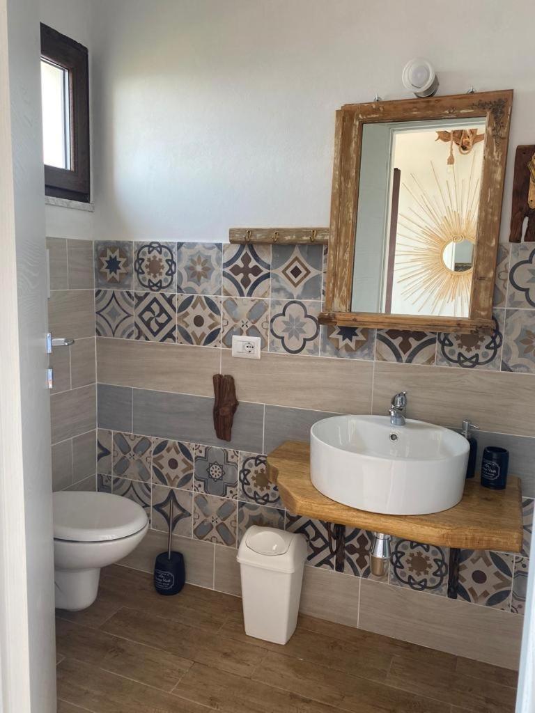 Steddueoro Bed & Breakfast Baunei Ruang foto
